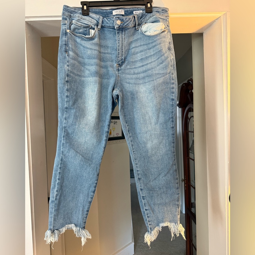 Judy Blue shark bite hem Jeans size 18W